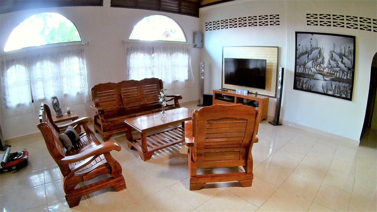 Sabandy Guesthouse Kuah Exterior foto